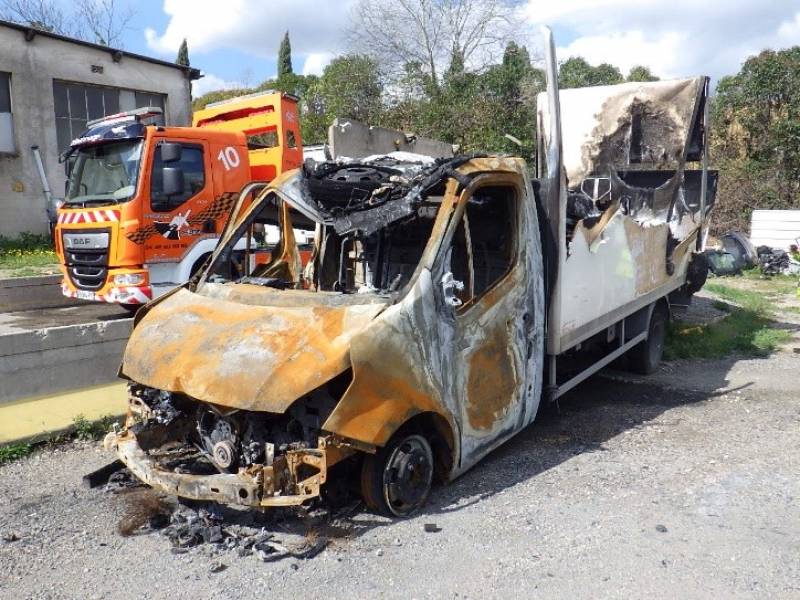 Incendie accidentel d’un camion transportant un rotor d’hélicoptère à Aubagne : expertise technique et évaluation des dommages