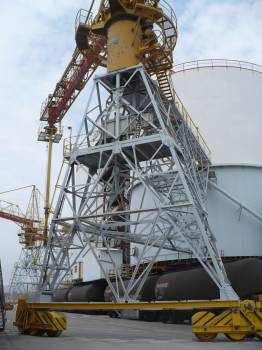 Installations usine sur l'étang de Berre