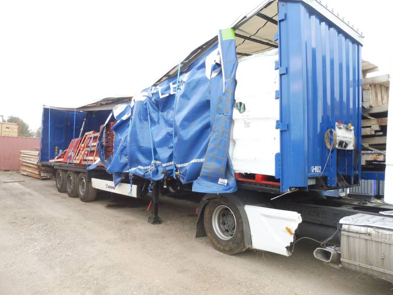 Expertise sur 26 palettes de bouteilles d'eau Perrier à Fos sur Mer dans les bouches du Rhône