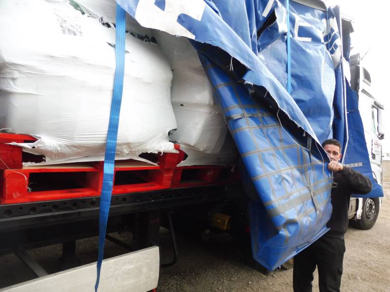 Expertise sur 26 palettes de bouteilles d'eau Perrier à Fos sur Mer dans les bouches du Rhône