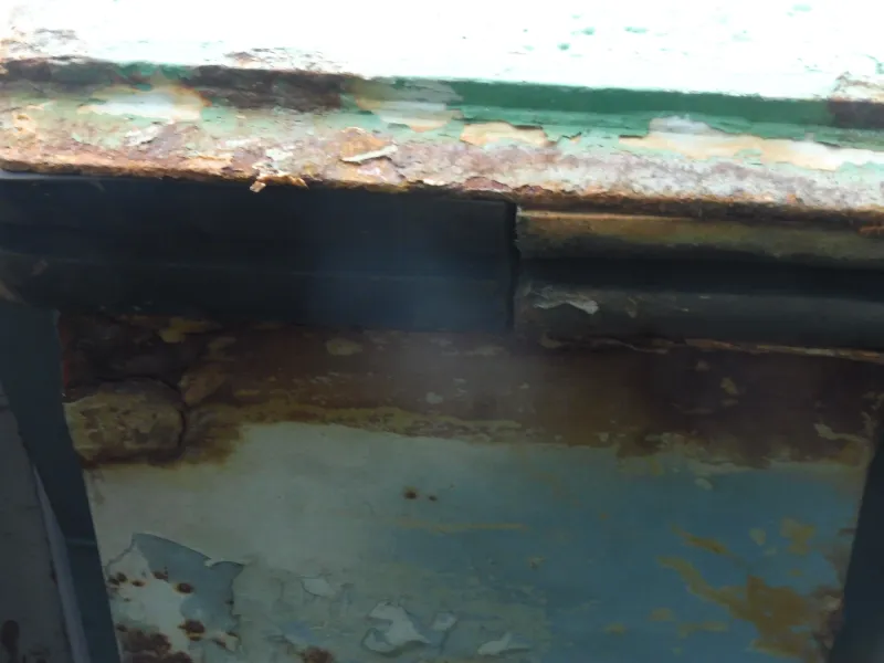 Mcl Surveys est capable de réaliser un test ultrason sur des panneaux de cales de navire / bateau.