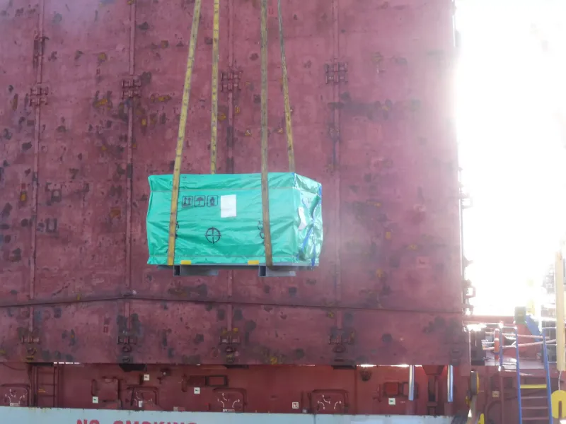 Réalisation d'un Tally chez ArcelorMittal à bord d'un navire de commerce à Fos-sur-Mer dans les Bouches-du-Rhône