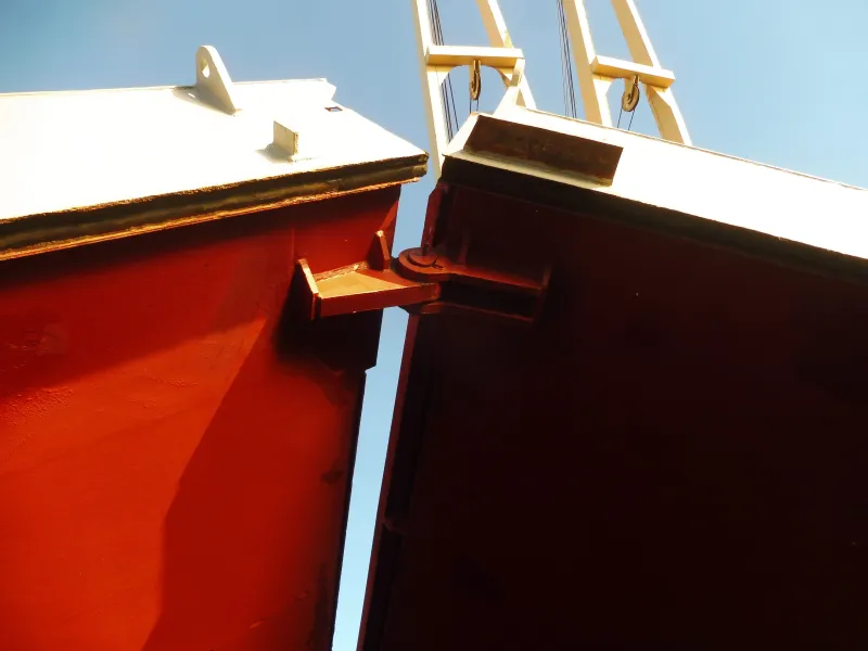 Mcl Surveys est capable de réaliser un test ultrason sur des panneaux de cales de navire / bateau.