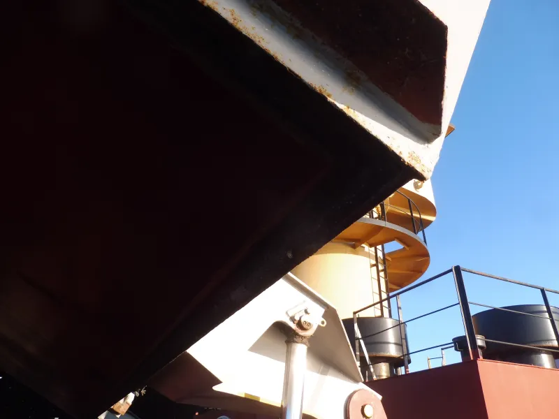 Mcl Surveys est capable de réaliser un test ultrason sur des panneaux de cales de navire / bateau.